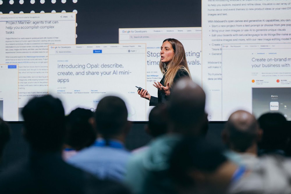 Jaclyn Konzelmann giving a keynote on AI products (photo 6)
